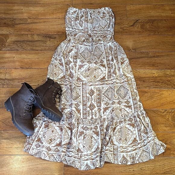 Salty Lemon Brown White Geometric Print Strapless Maxi Tiered Dress Large NWT - Picture 5 of 16